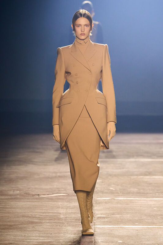 Mugler S26 001