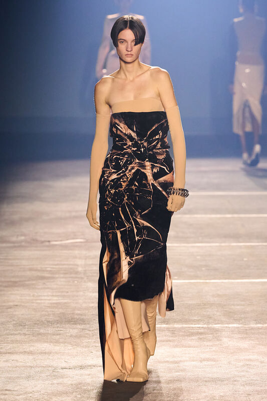 Mugler S26 009