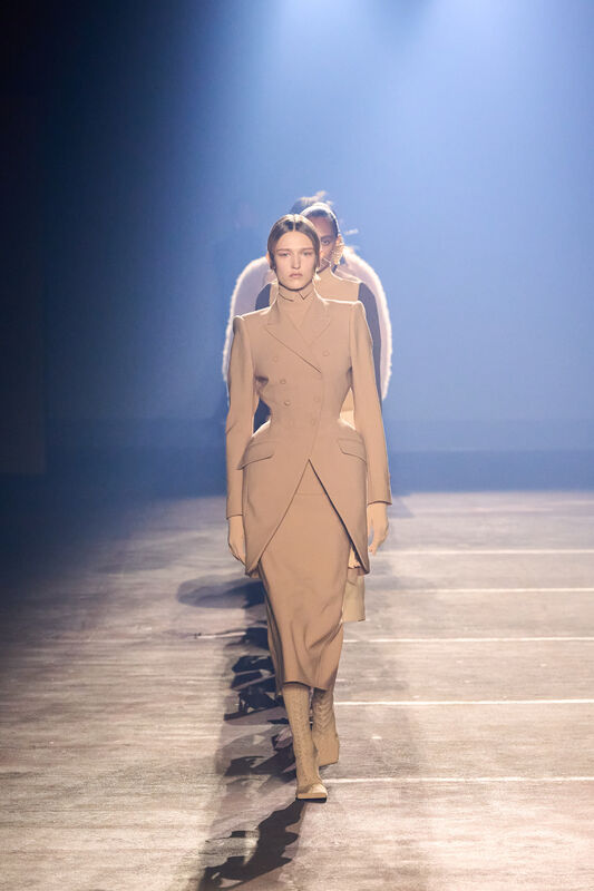 Mugler S26 044