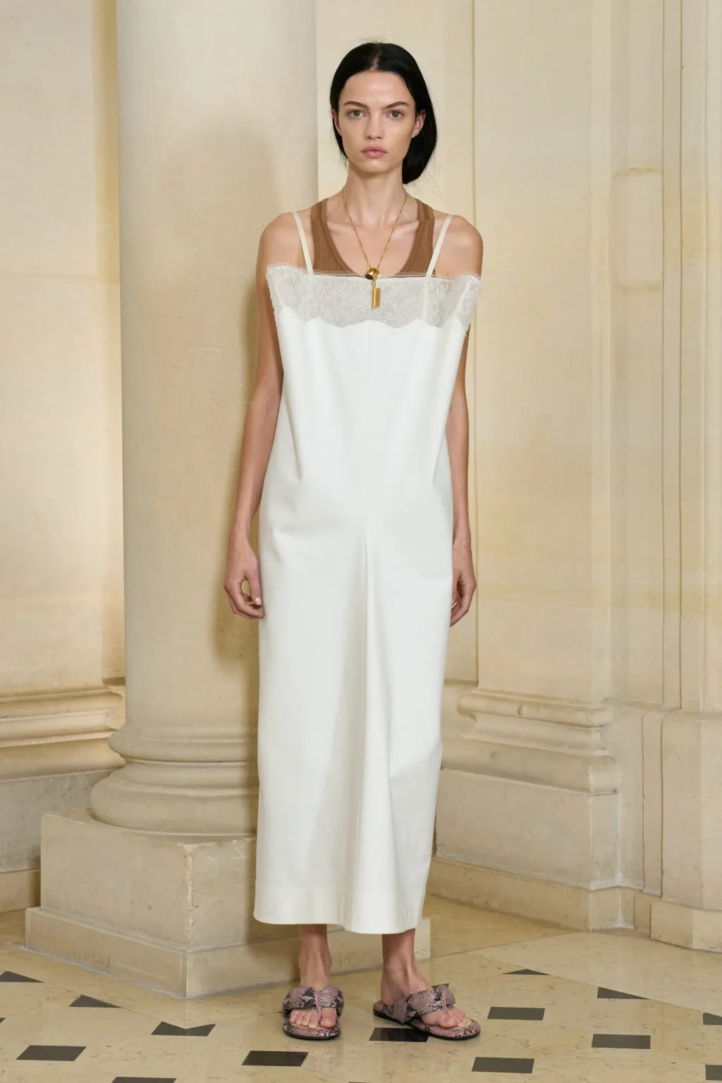 carven-spring-26-r-ctsy-020