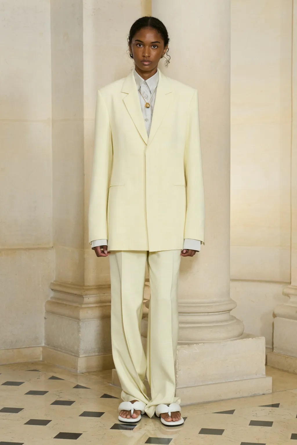 carven-spring-26-r-ctsy-024