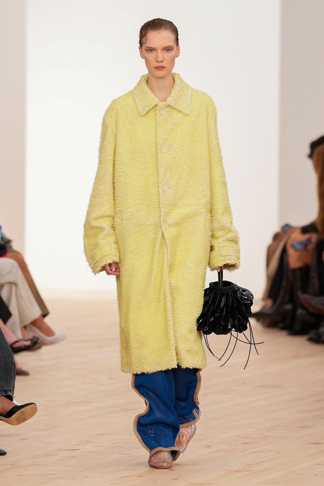 Loewe S26 031