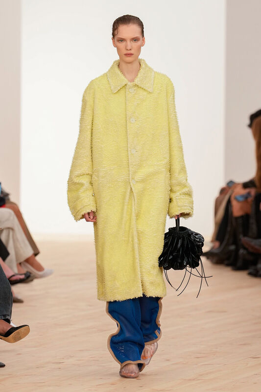 Loewe S26 031
