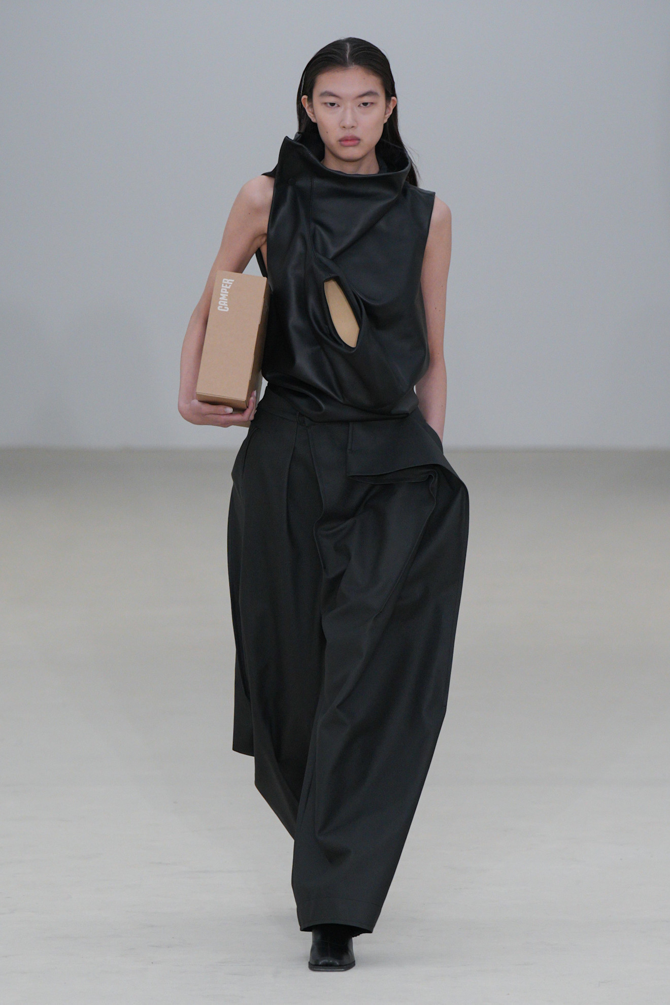 Miyake S26 014
