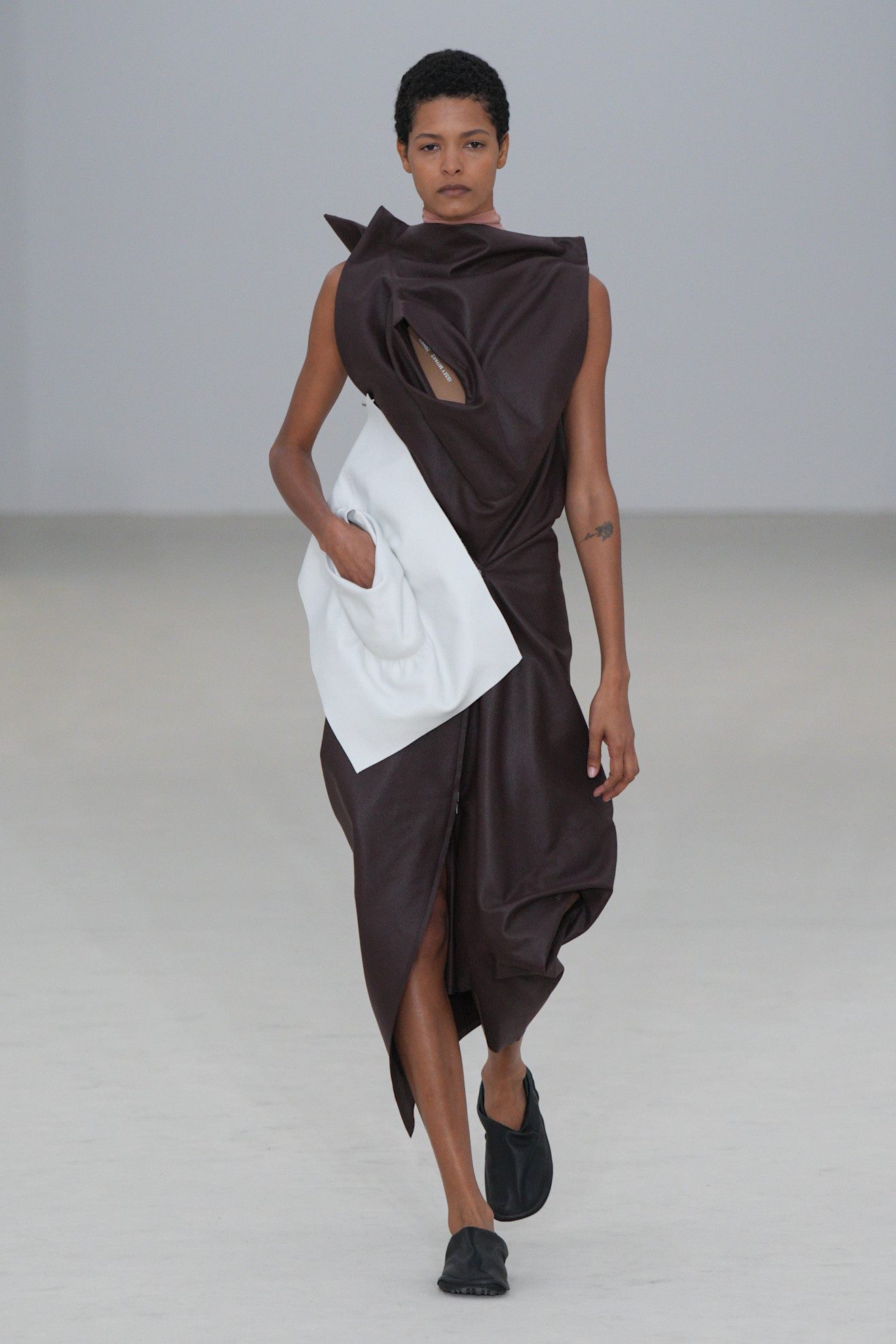 Miyake S26 015