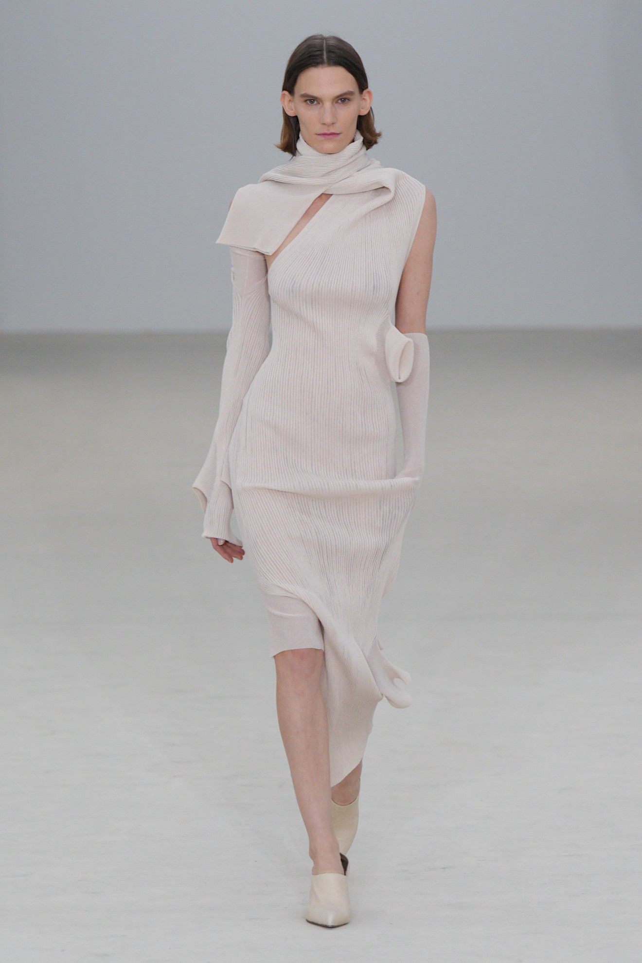 Miyake S26 052