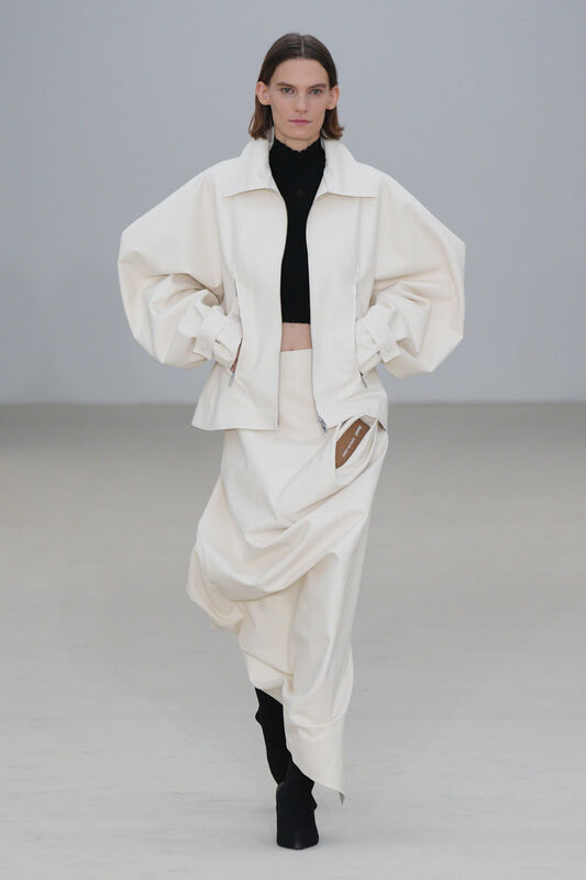Miyake S26 013