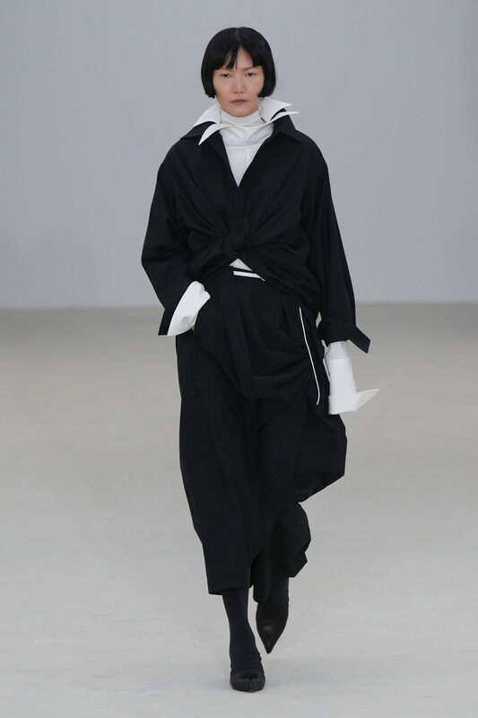 Miyake S26 033