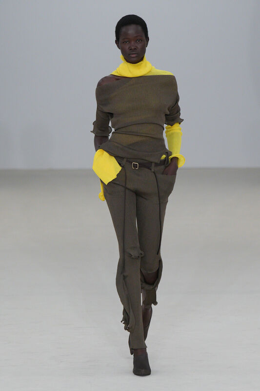 Miyake S26 049