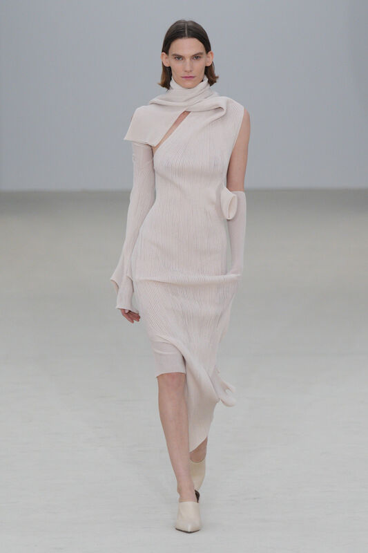 Miyake S26 052