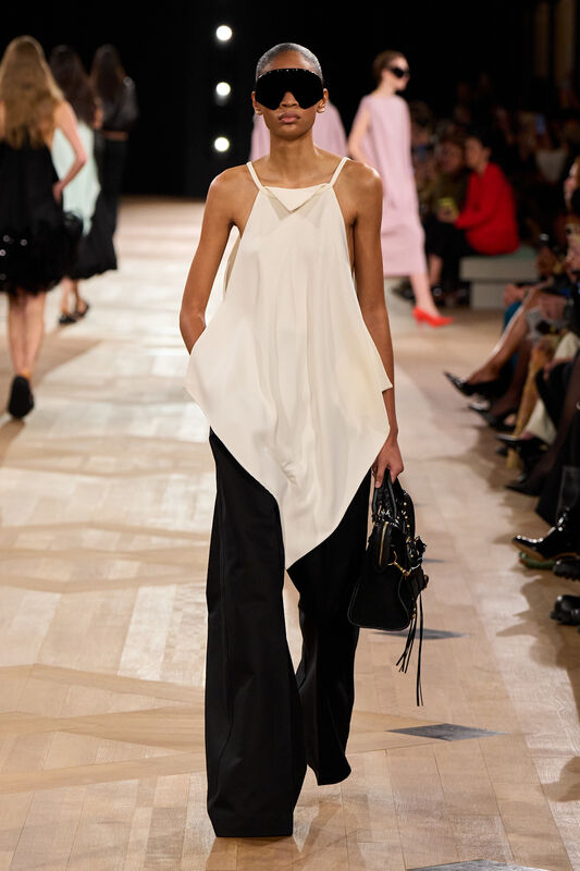 Balenciaga S26 018