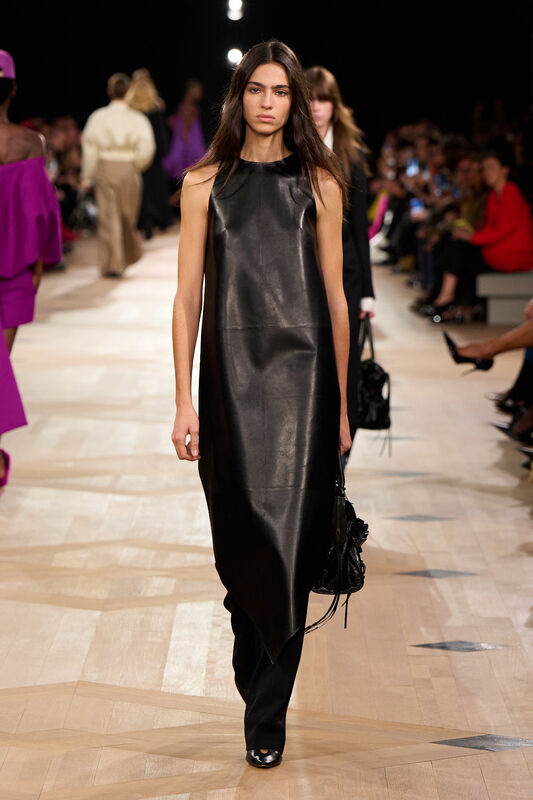 Balenciaga S26 035