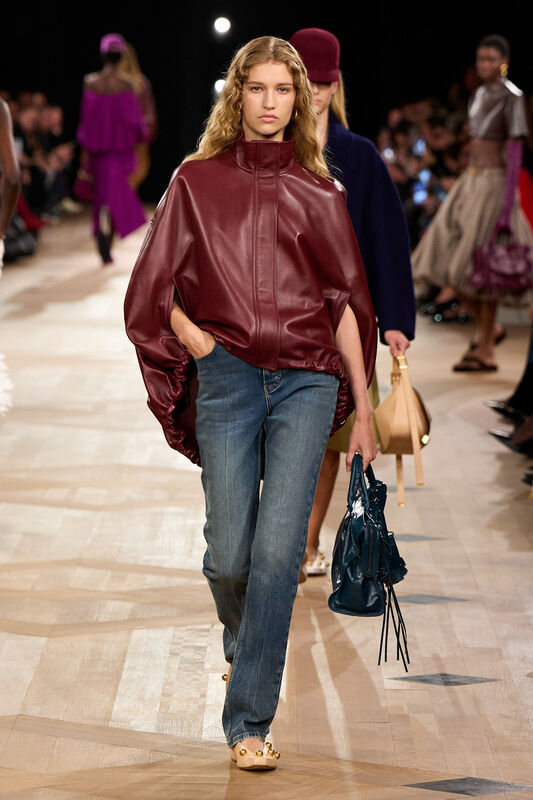 Balenciaga S26 041