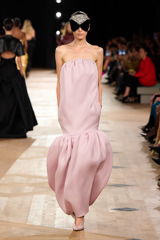 Balenciaga S26 053