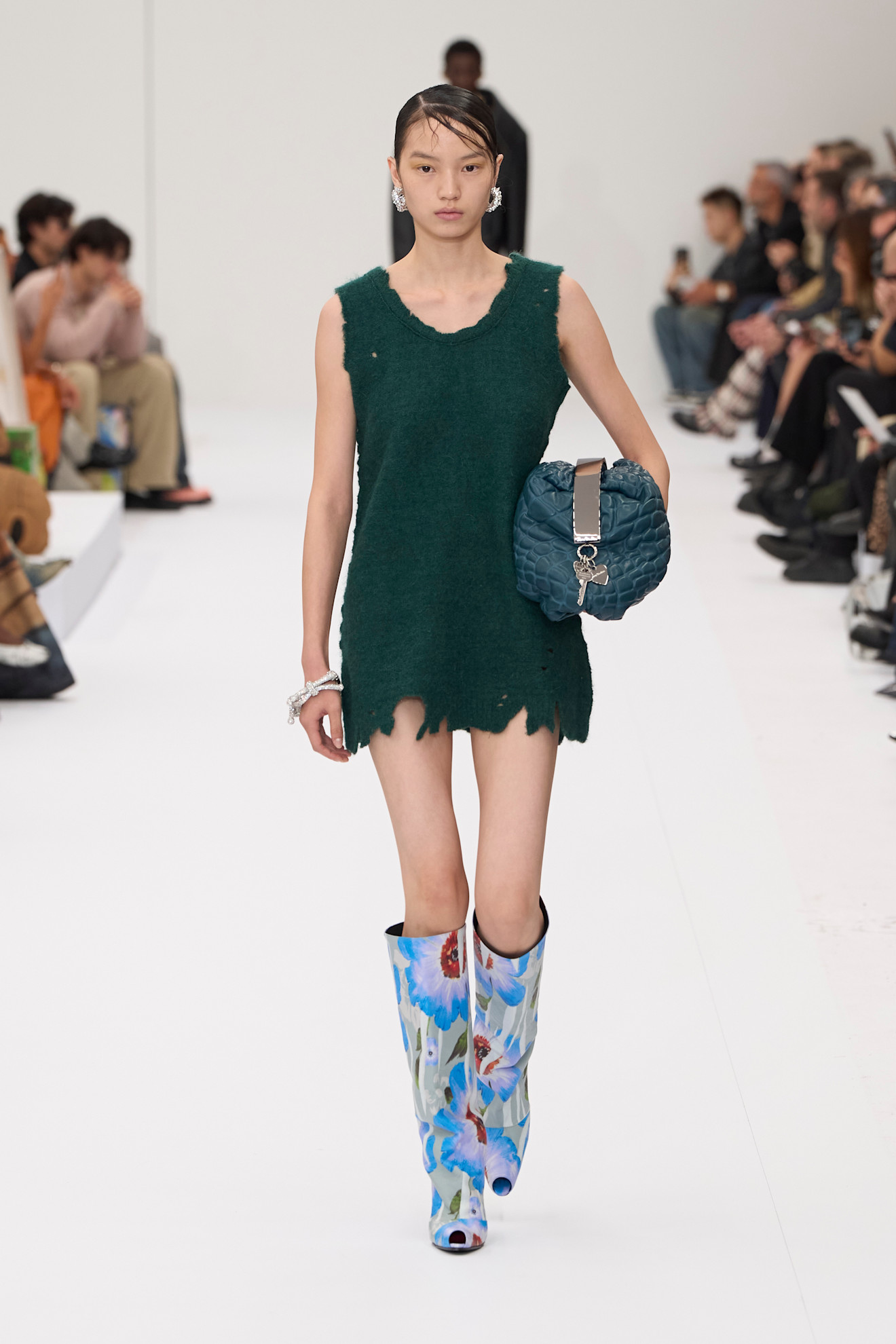 Acne S25 009