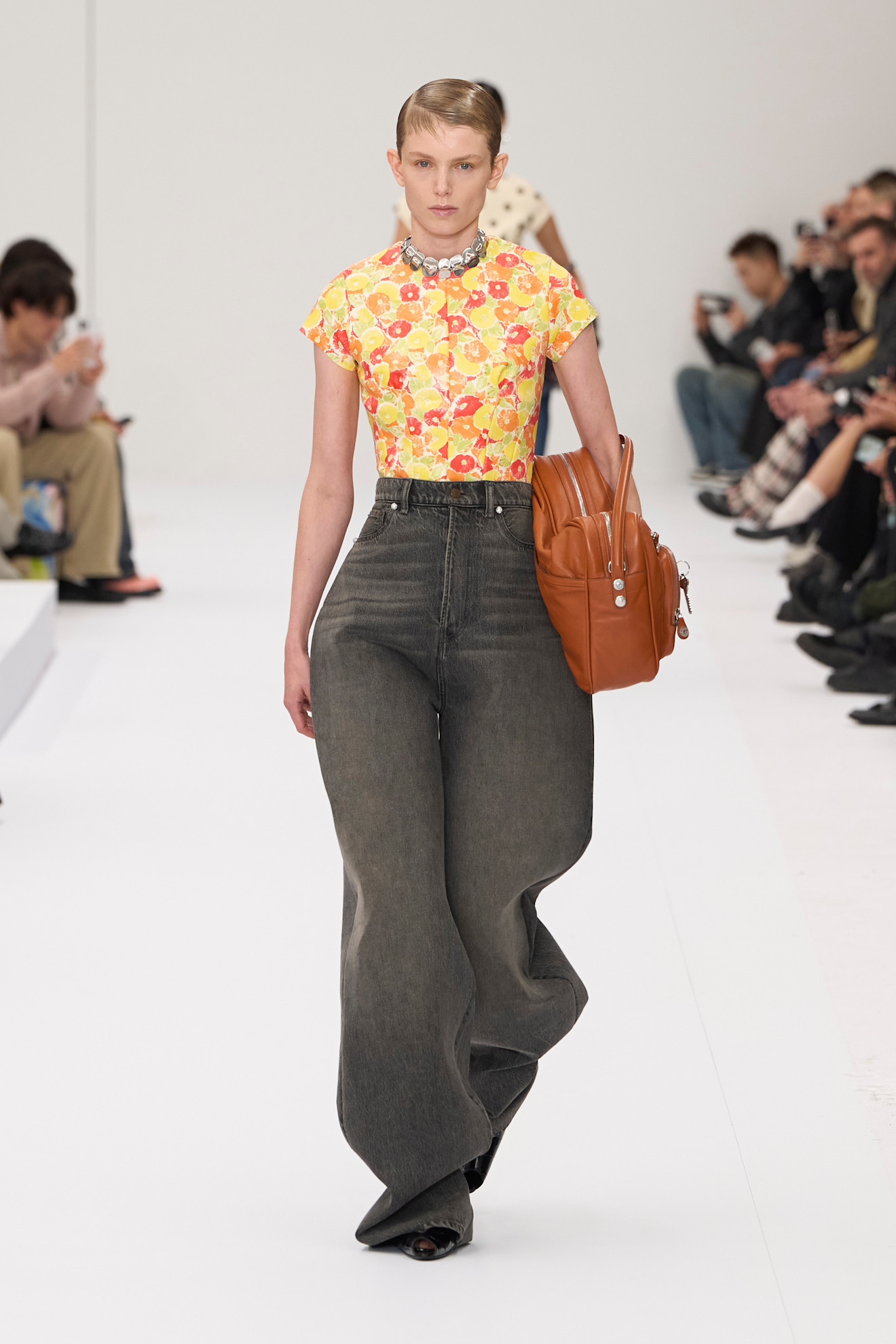 Acne S25 014