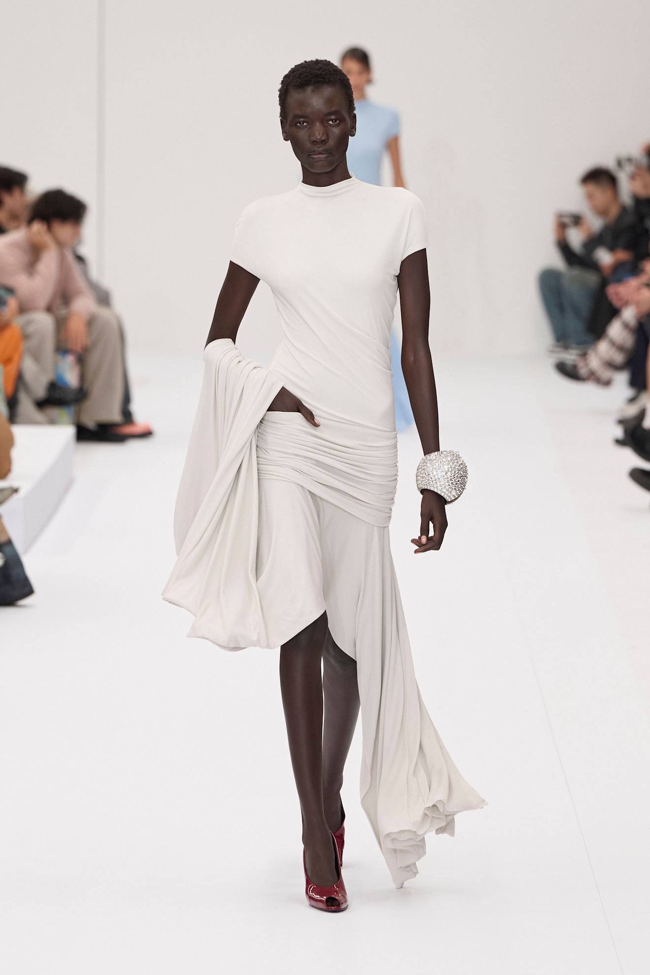 Acne S25 016