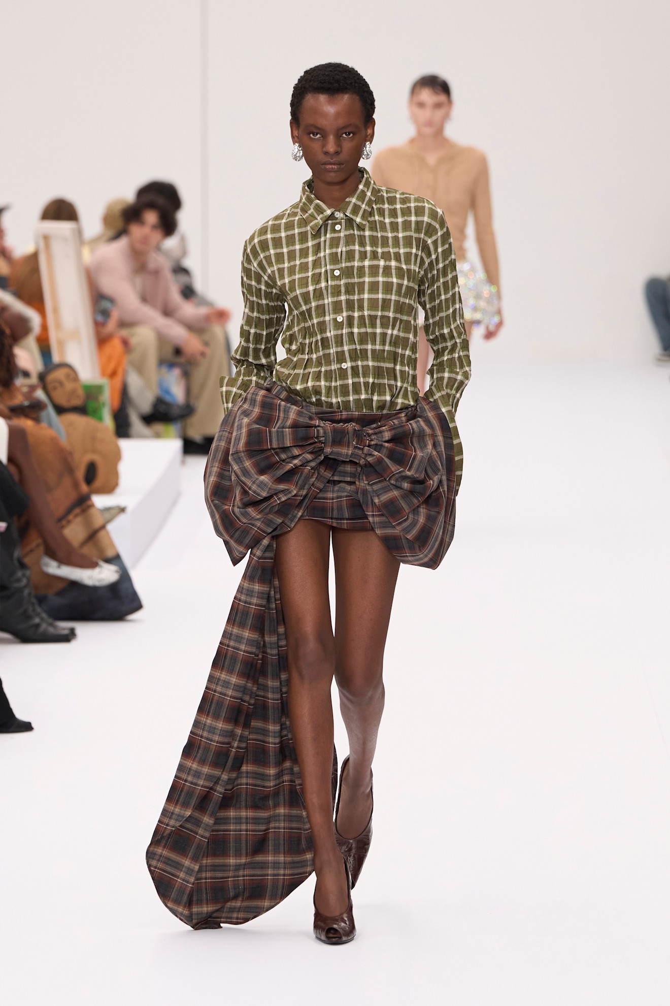 Acne S25 033