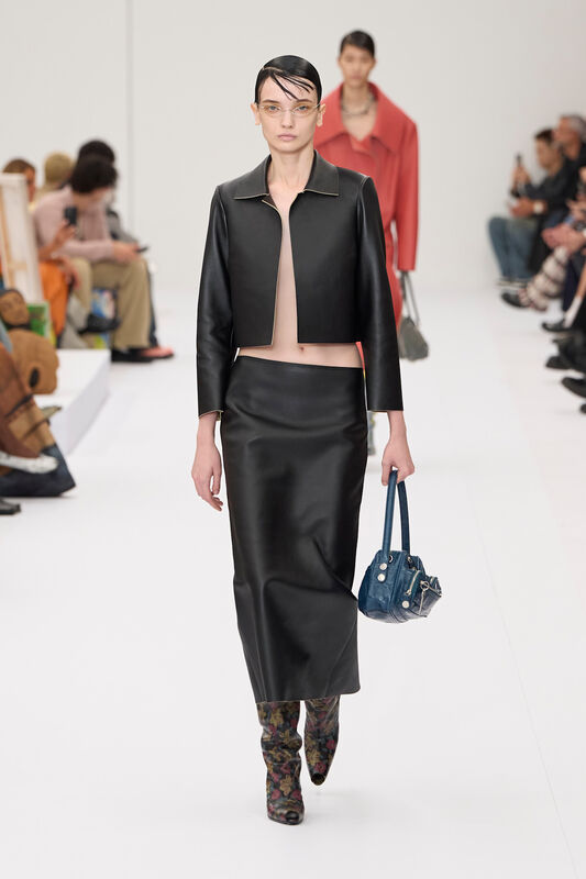 Acne S25 007