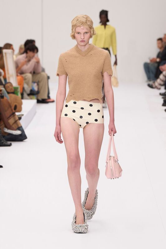 Acne S25 011