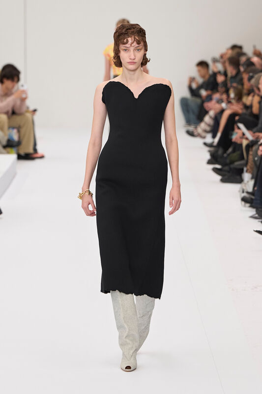 Acne S25 013