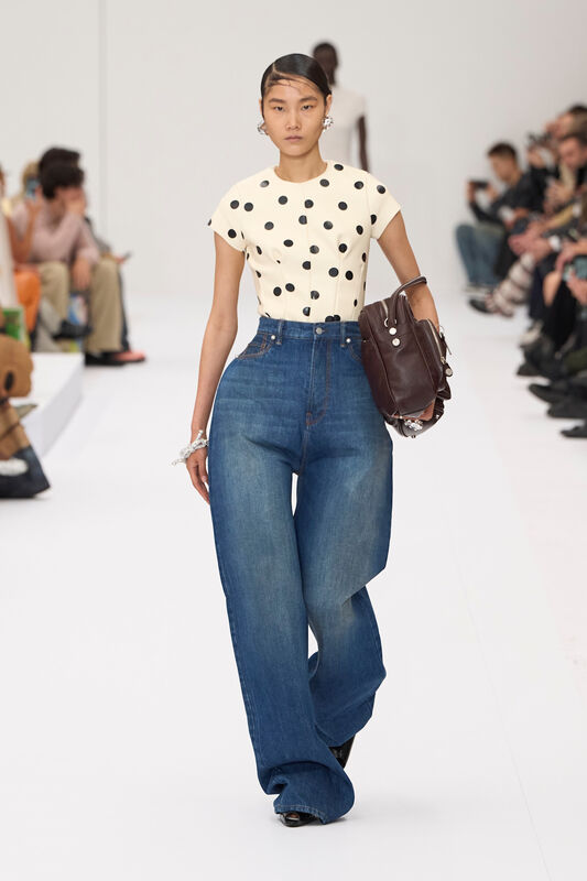 Acne S25 015