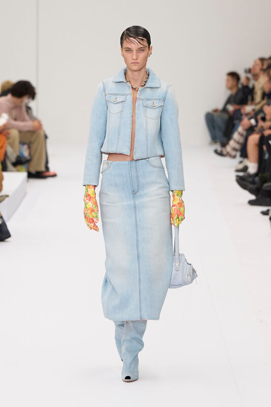 Acne S25 020