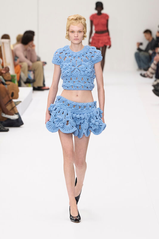 Acne S25 026