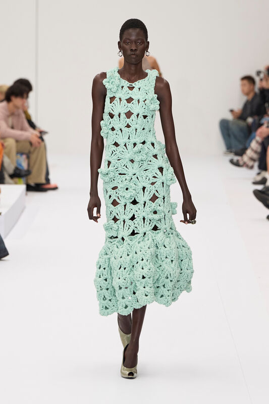 Acne S25 030