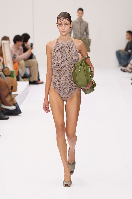 Acne S25 031