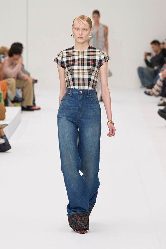 Acne S25 039