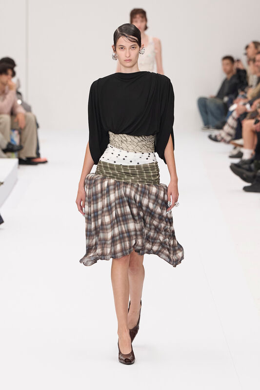 Acne S25 044