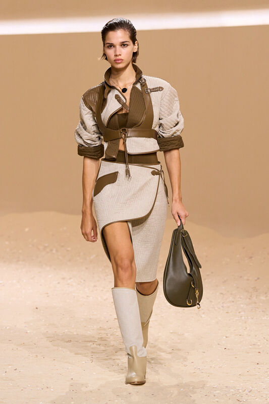 Hermes S26 005
