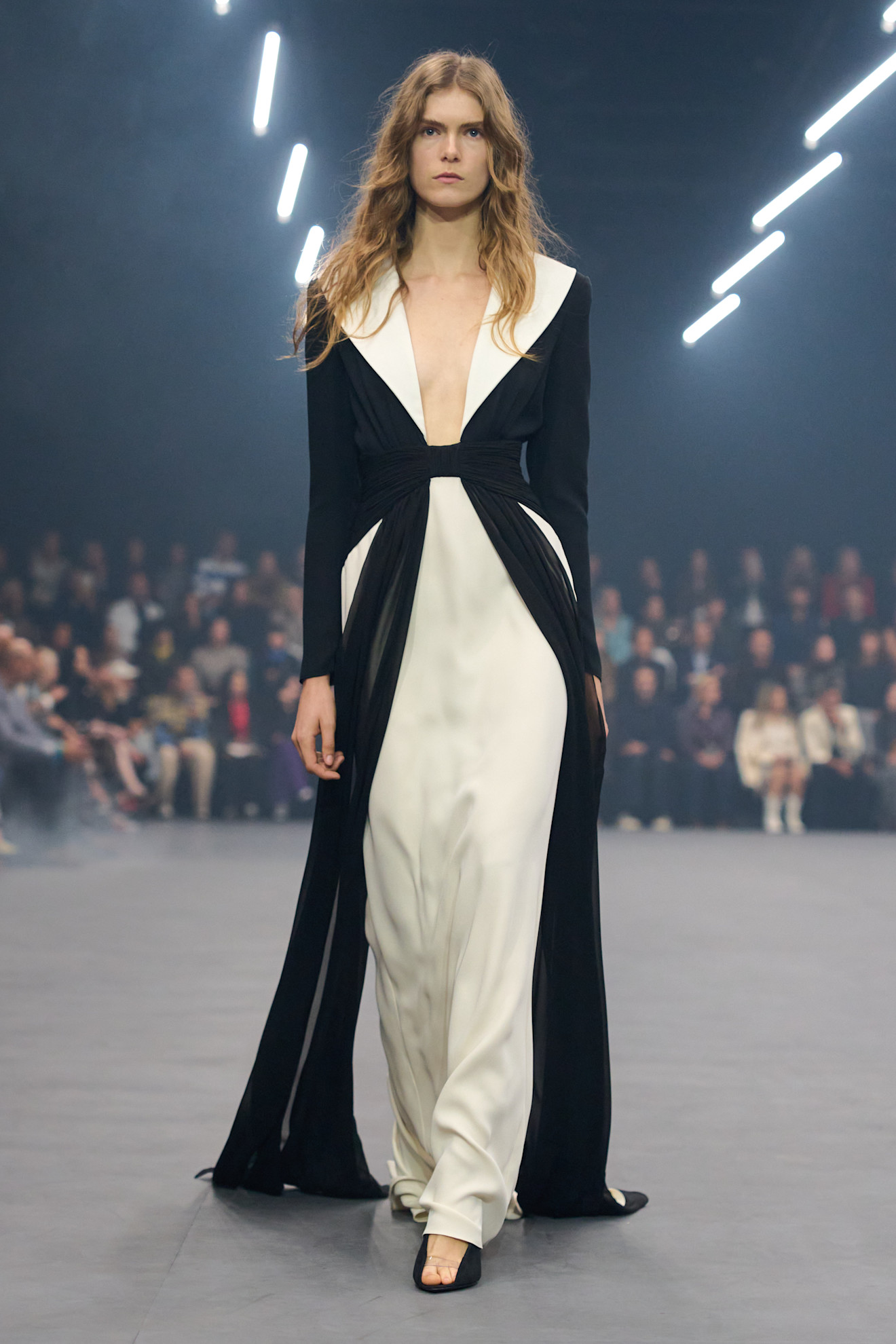 Valentino S26 076