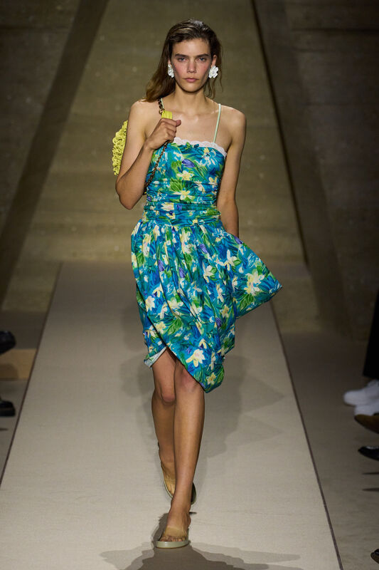 Chloe S26 011