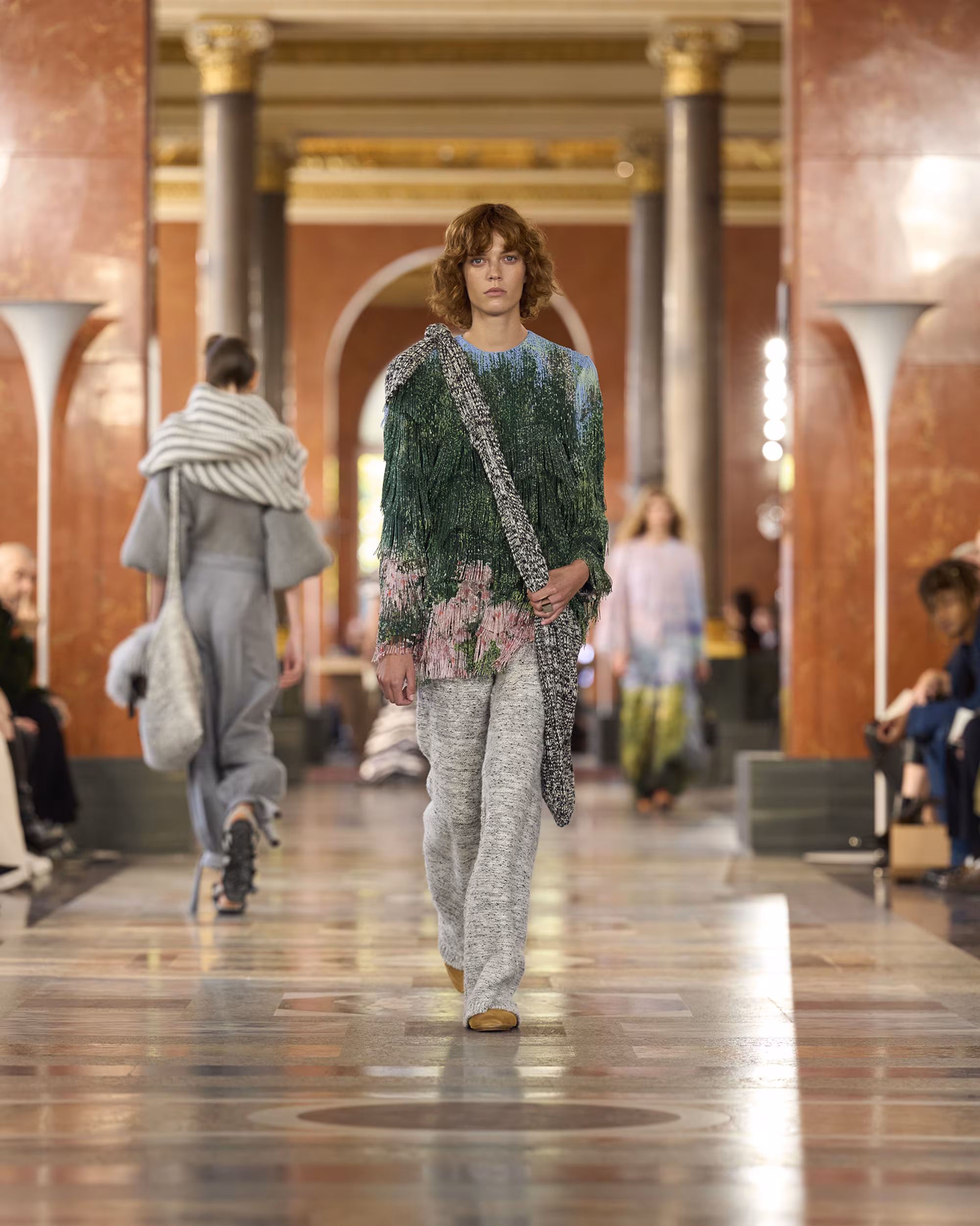 WOMEN_SS26_SHOW_RUNWAY_LOOKS_41_FIO01101_LV-COM_DII_1600x2000