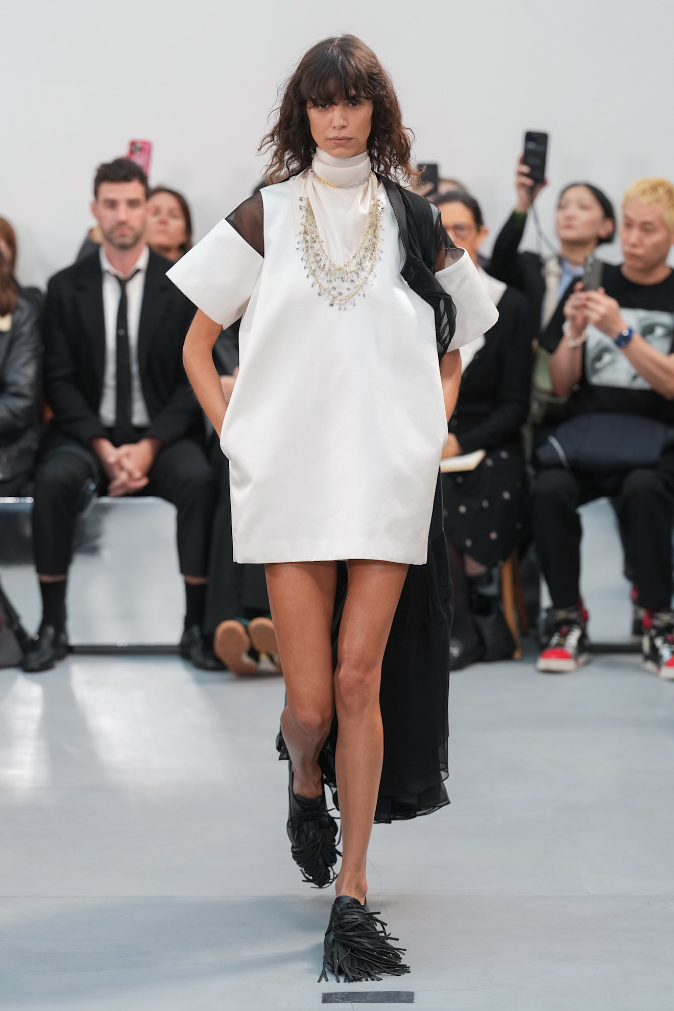 Sacai S26 001