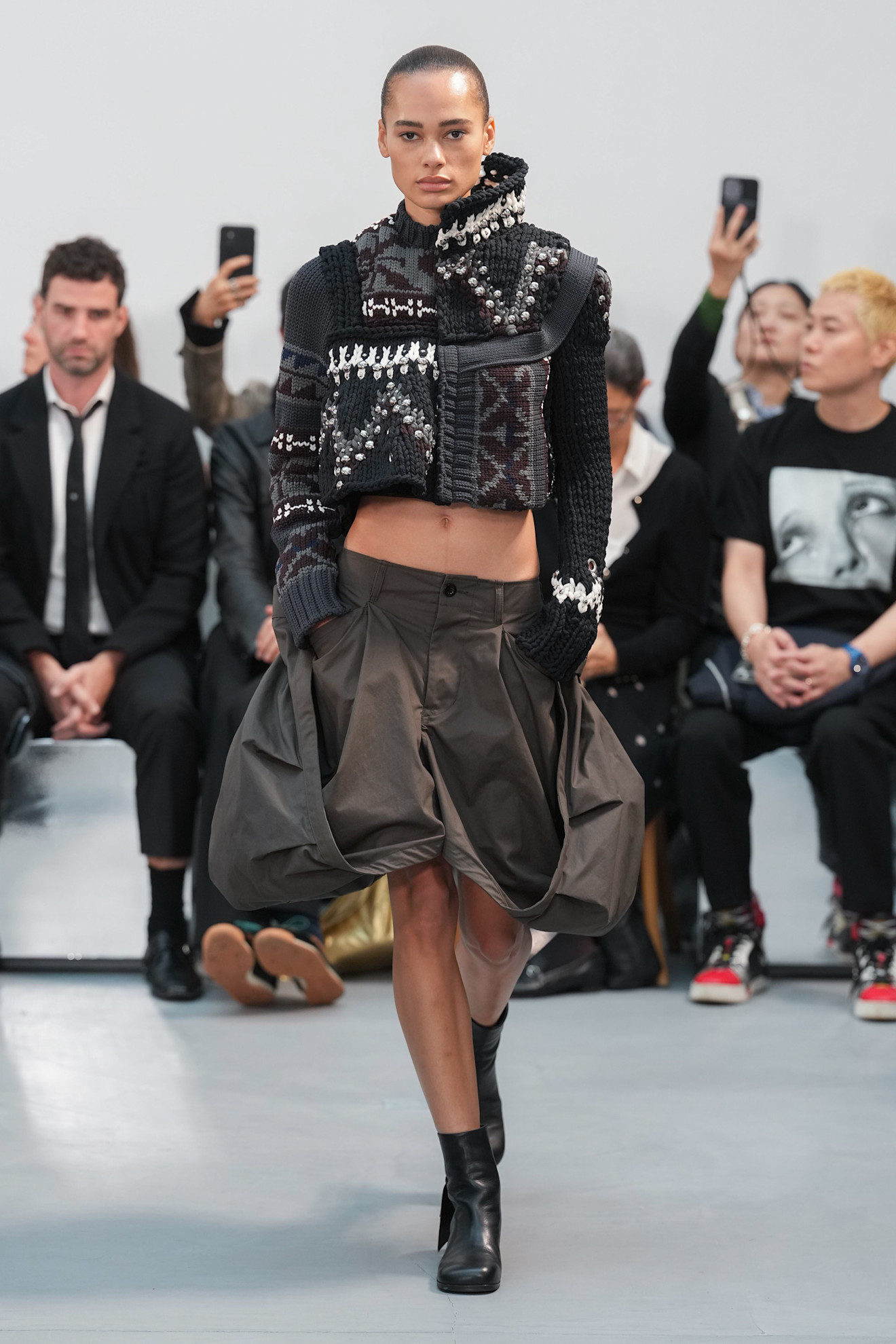 Sacai S26 013
