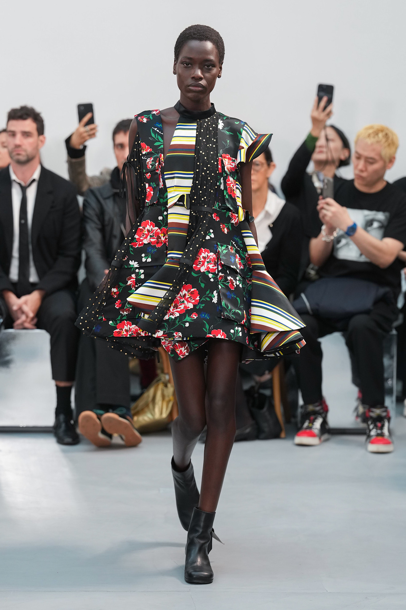 Sacai S26 019