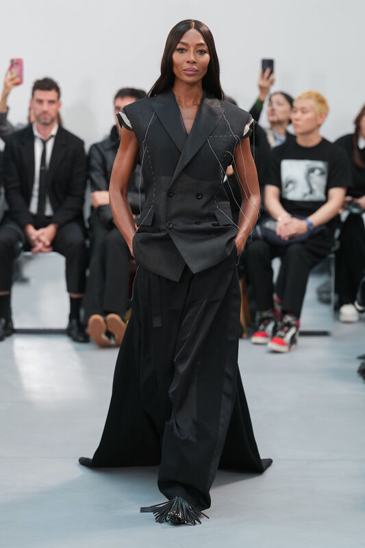 Sacai S26 036