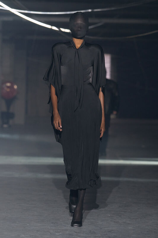 Vetements S26 007