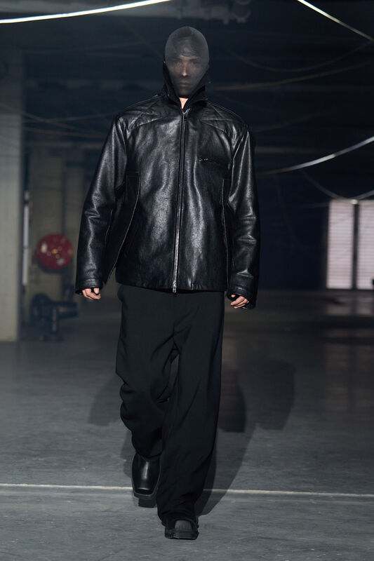Vetements S26 008
