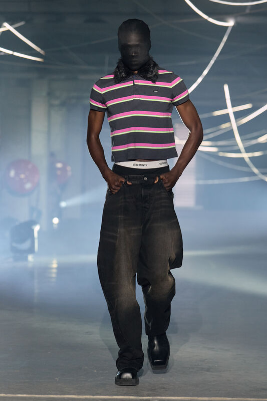 Vetements S26 021