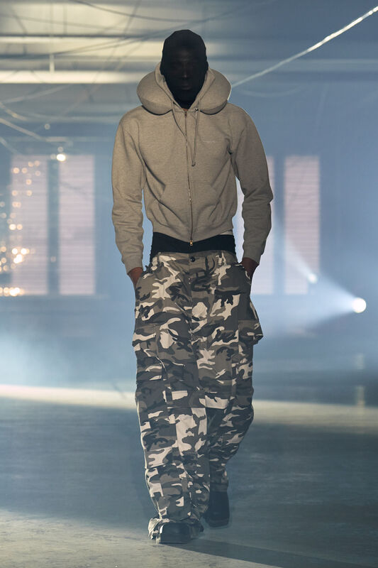 Vetements S26 027