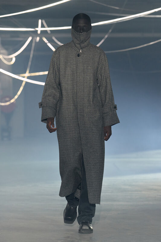 Vetements S26 036