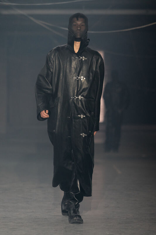 Vetements S26 048