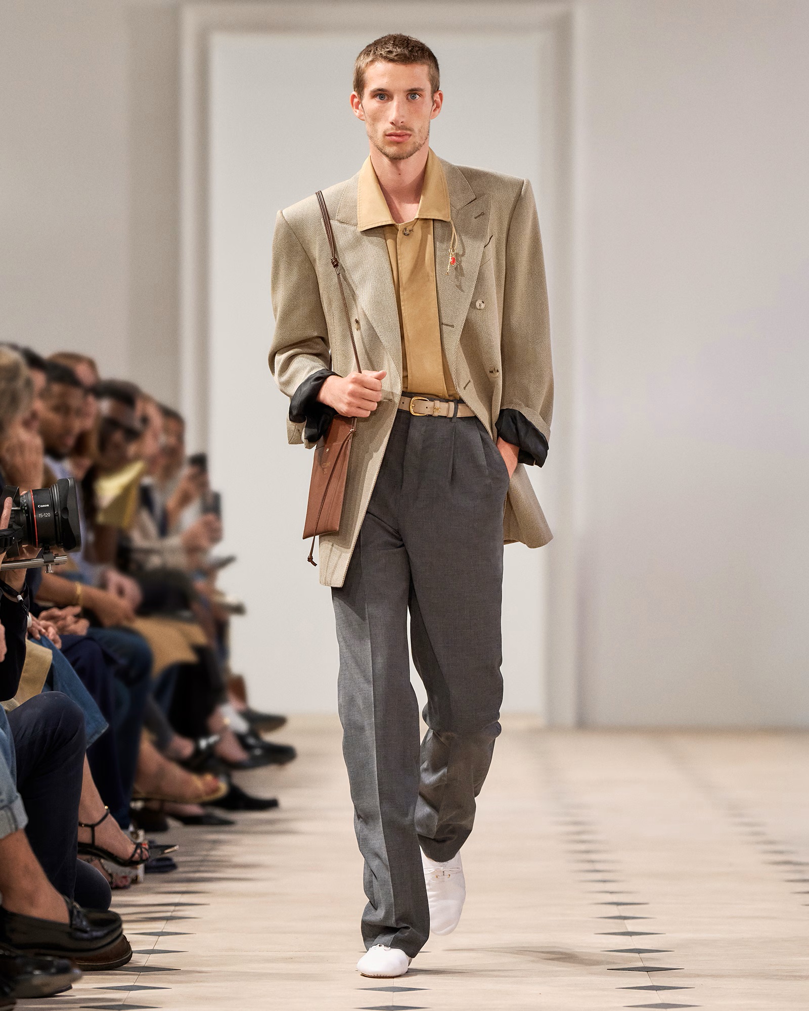 LOOK 11