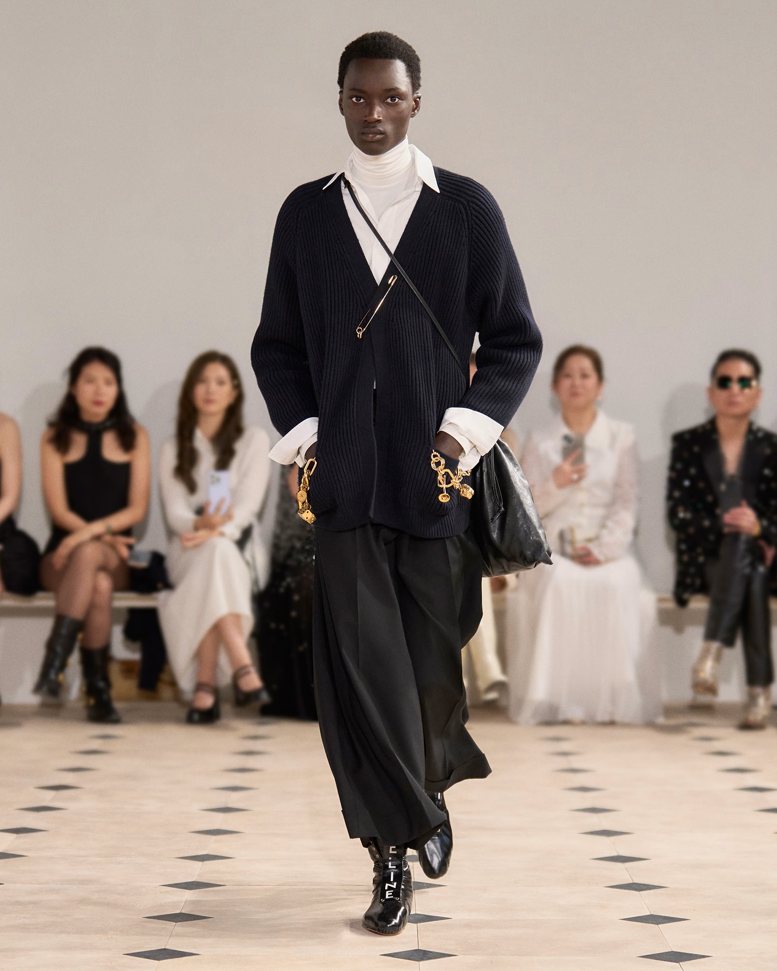 LOOK 14