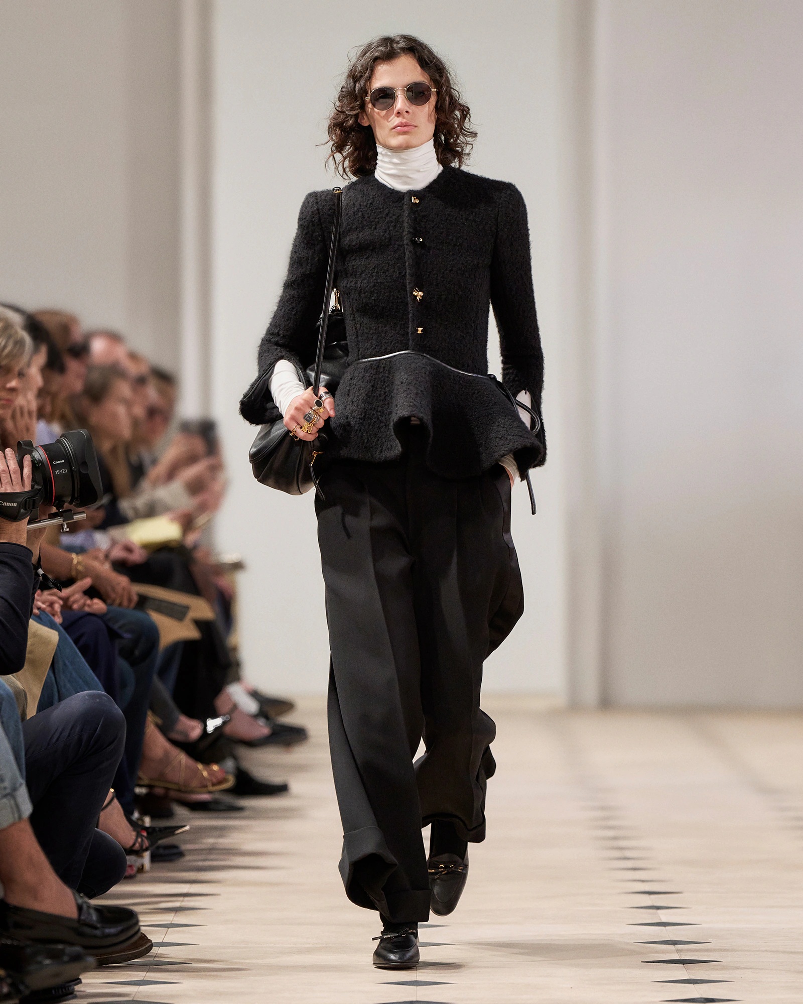 LOOK 15