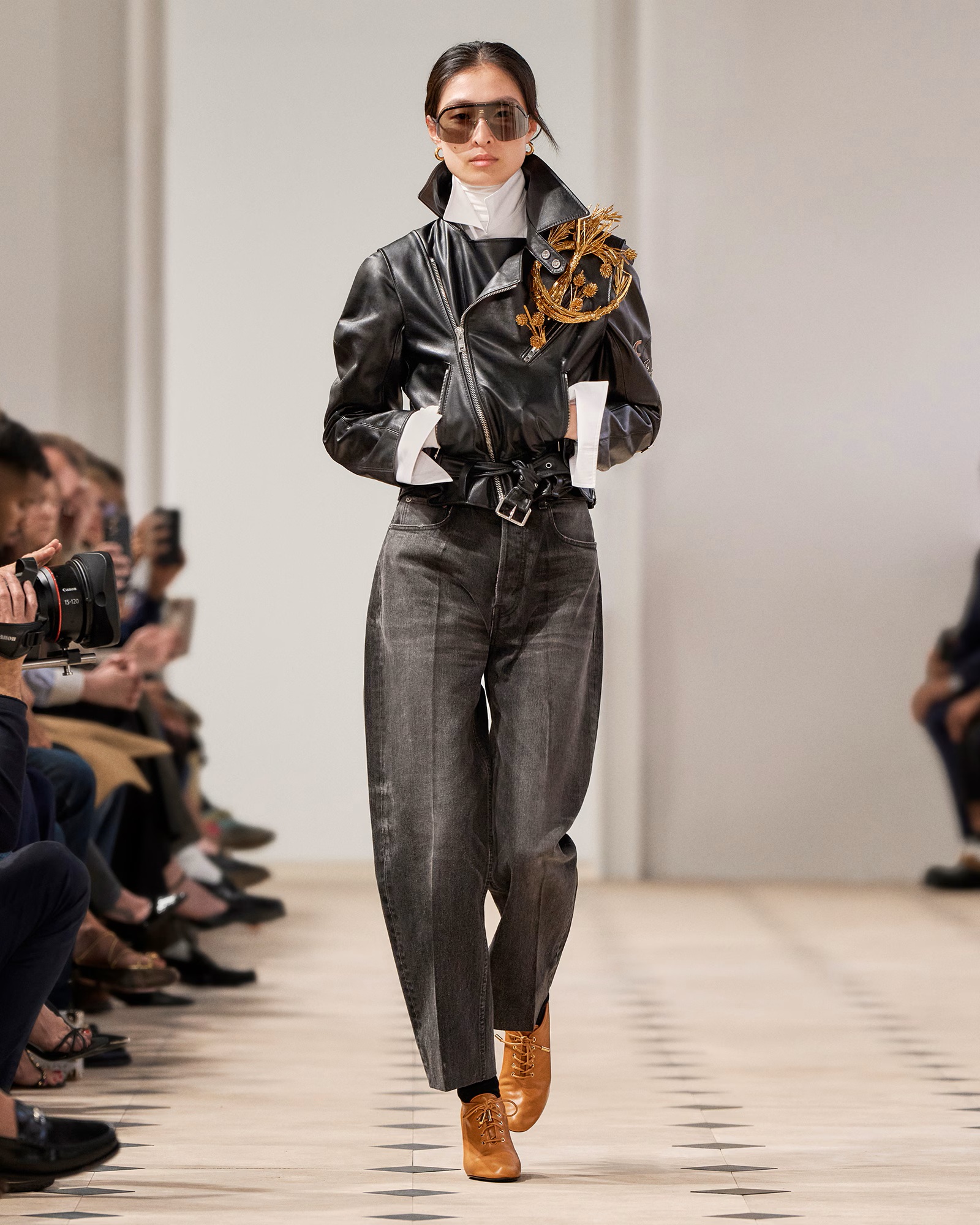 LOOK 63